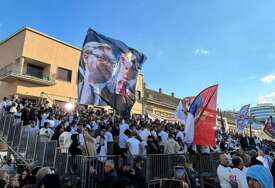 Fico podržao Vučića i SNS, studenti iz Srbije pješače na završni miting, otkazi u N1