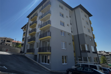 Primopredaja ključeva korisnicima objekta sa 36 stambenih jedinica u Gradačcu