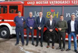 Svjetsko, a naše: Mostar dobio vatrogasno vozilo proizvedeno u Živinicama