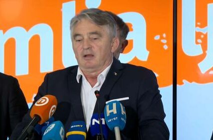 Komšić nakon lošeg rezultata DF-a: "Dan je pametniji od noći, vidjet ću šta ću uraditi"