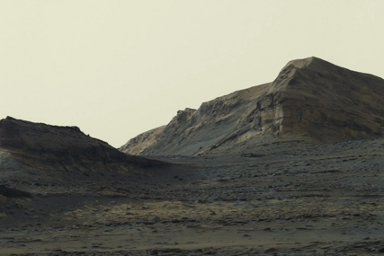 MISTIČNI SNIMCI S CRVENE PLANETE NASA-in rover snimio zoru na Marsu (VIDEO)